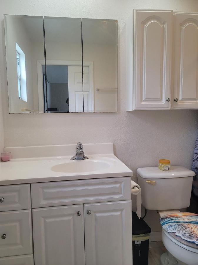 סרסוטה Entire Guesthouse 5 Mins To Siesta Key & Downtown מראה חיצוני תמונה