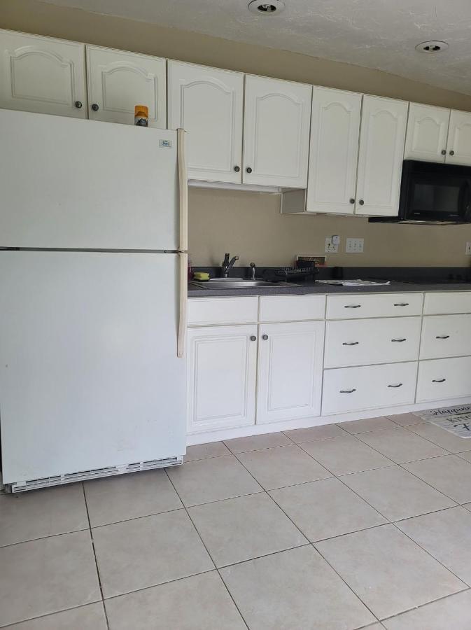 סרסוטה Entire Guesthouse 5 Mins To Siesta Key & Downtown מראה חיצוני תמונה